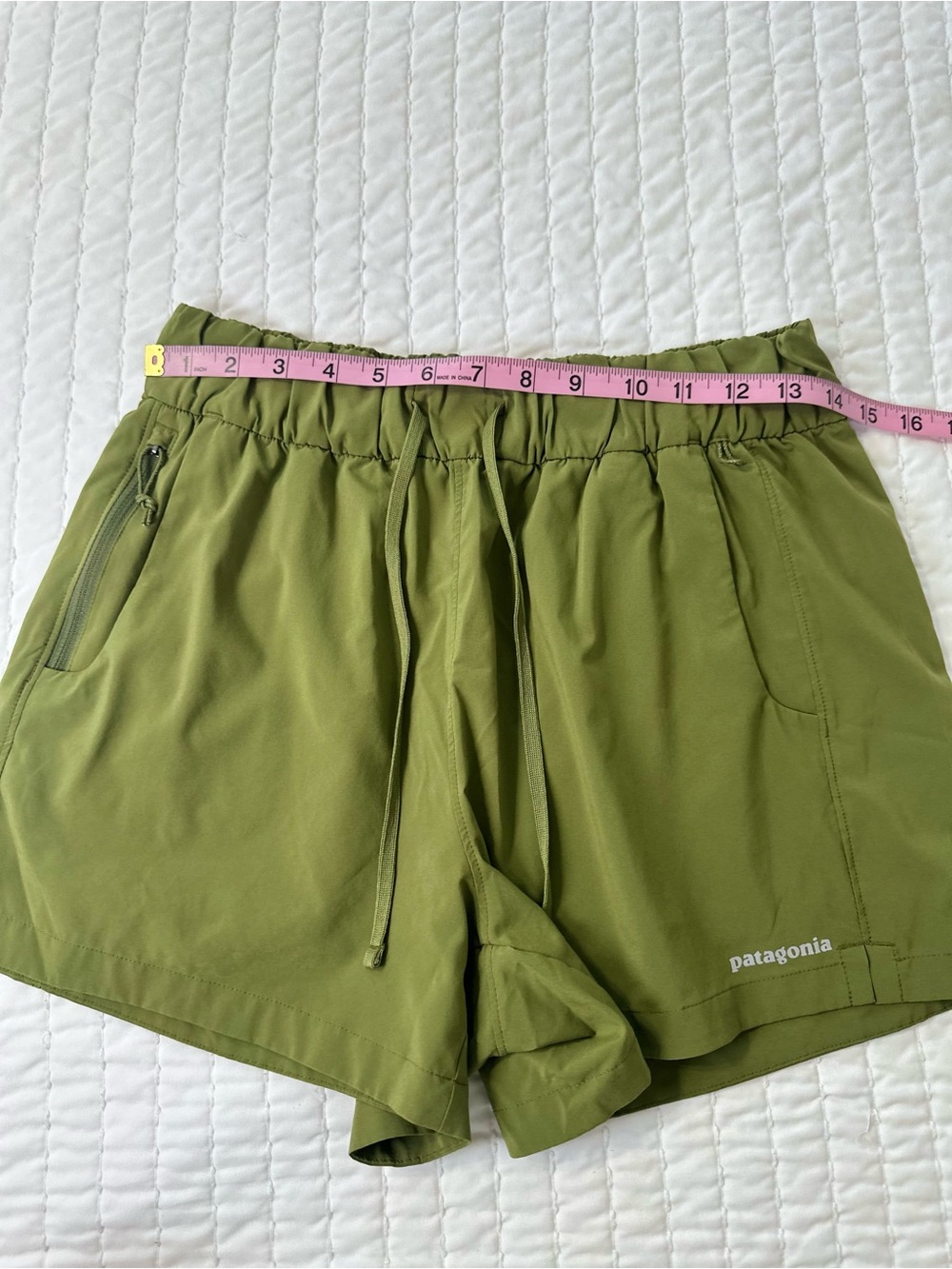 Patagonia Breathable Women’s Terrebonne Caper Green Drawstring Athletic Shorts M - Picture 4 of 12